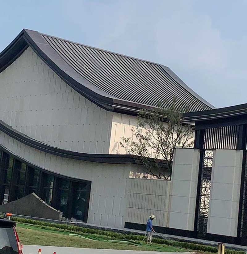 呼伦贝尔金属屋面板的常见类型有哪些？